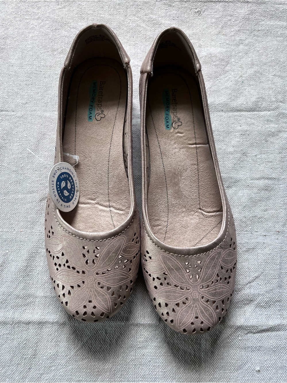 BareTraps Taupe/ Rose Gold Floral Ballet Flats Mariah Memory Foam, never worn